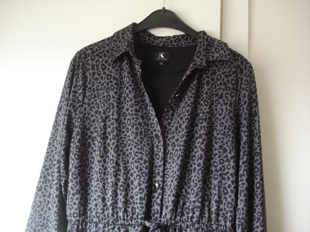Nieuw K-design lang kleed, dames. mt S, Kleding | Dames, K-design, Bruin, Nieuw, Ophalen of Verzenden