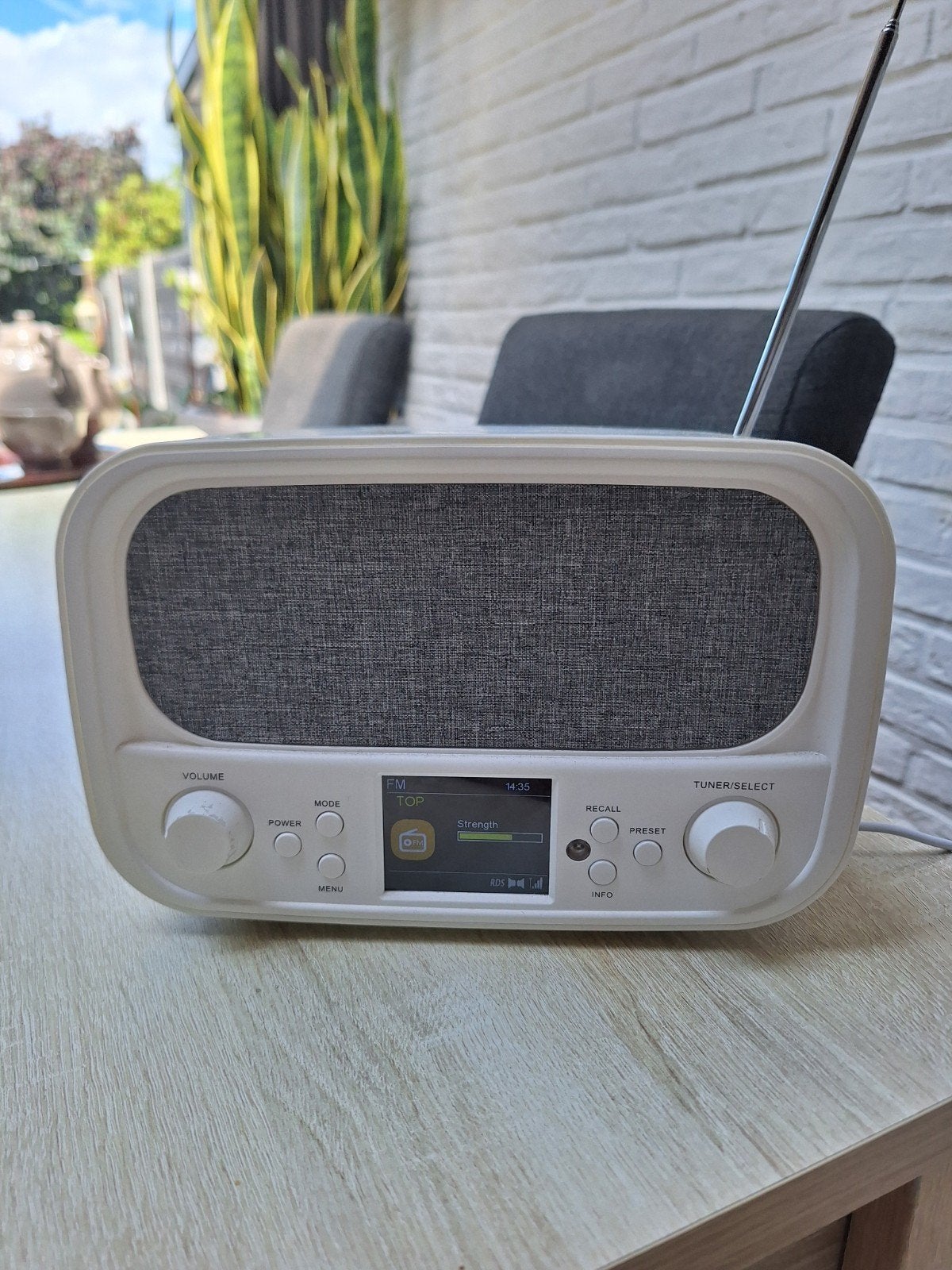 DAB radio, Enlèvement, Radio