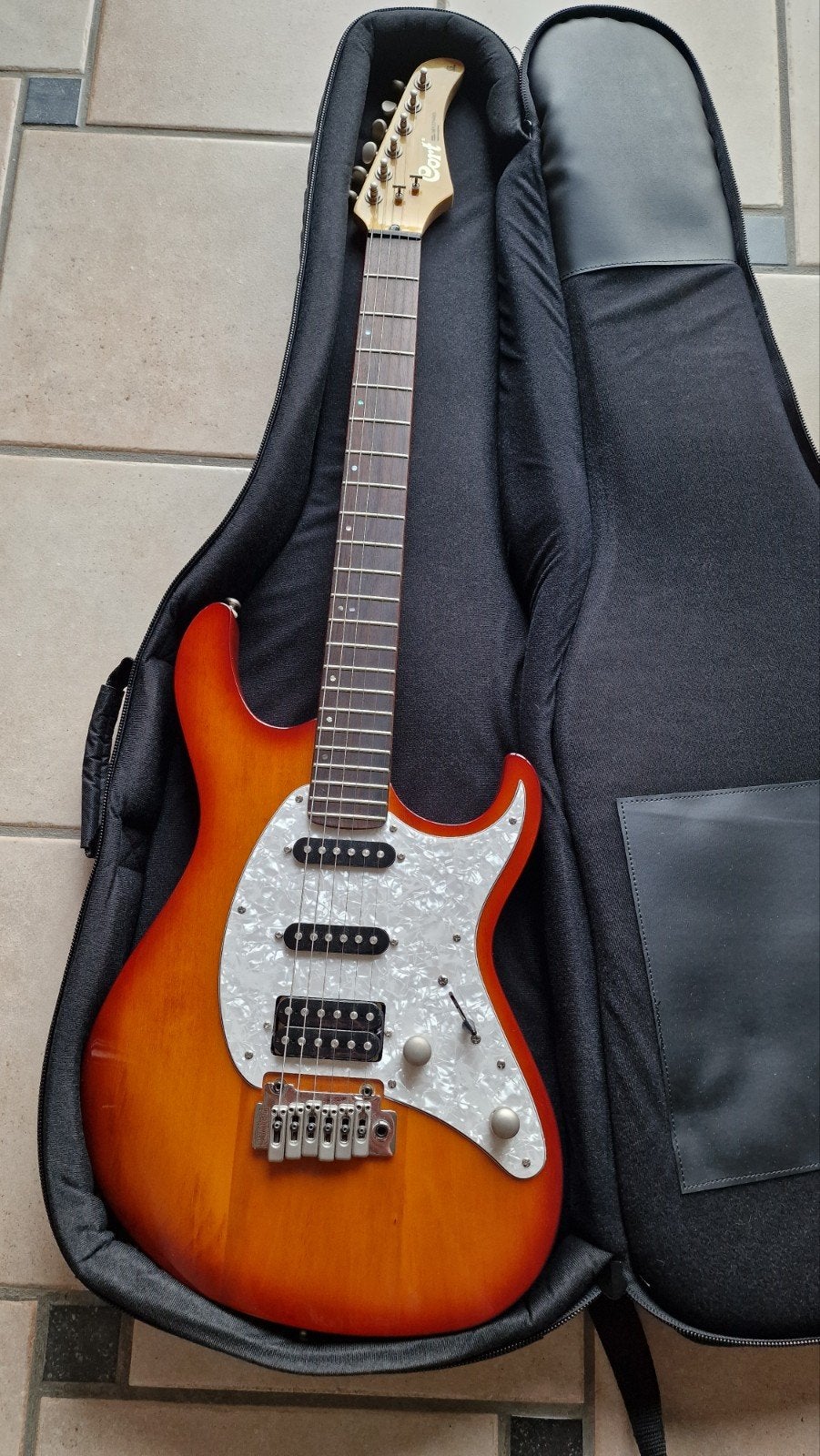 Guitare Cort G250, Muziek en Instrumenten, Ophalen