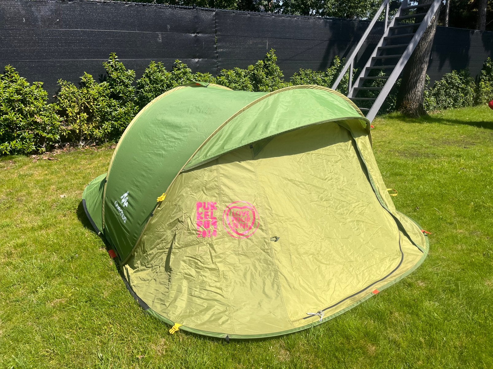 2 seconds quechua tent - 3 personen, Caravanes & Camping, Tentes, Comme neuf, Enlèvement