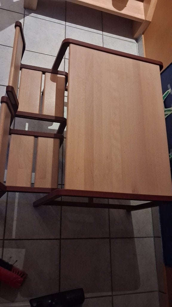 Kindertafel, 55 tot 75 cm, Zo goed als nieuw, Rechthoekig, Hout
