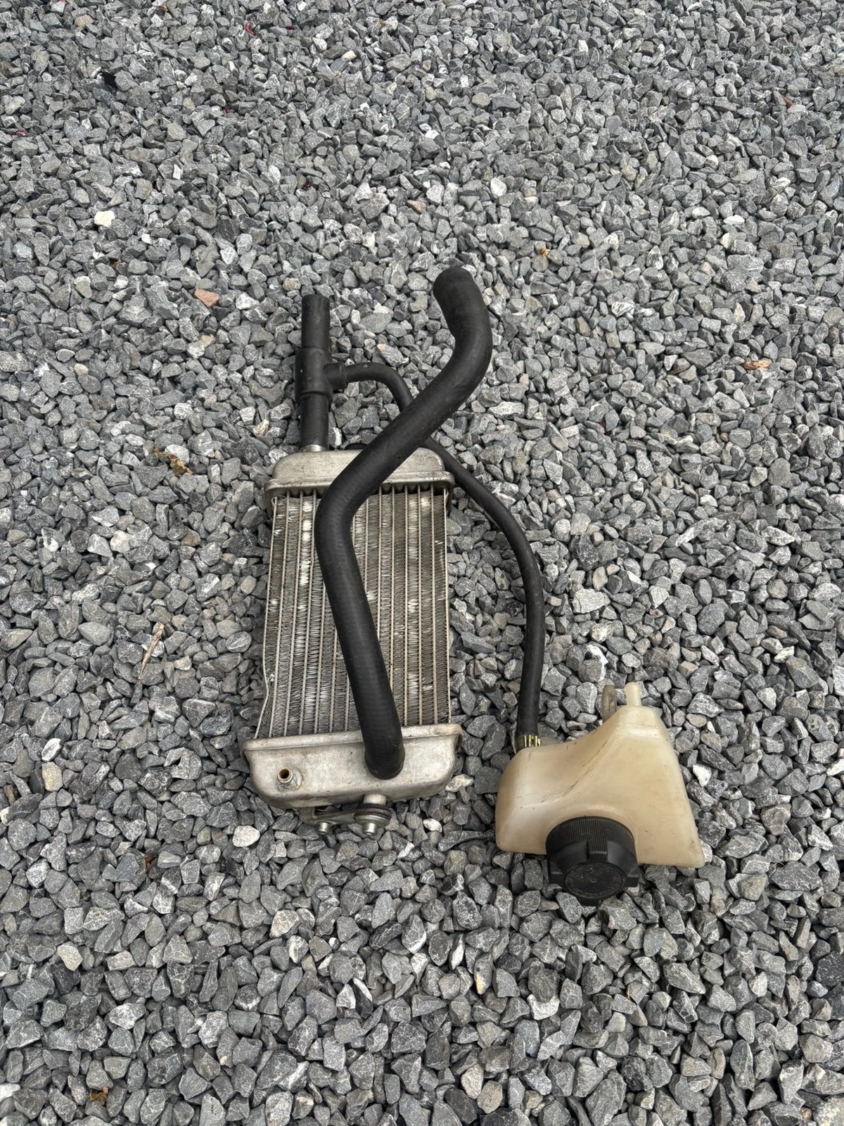 Radiateur complet pour moto derbi senda 50 ( vase expansion, Enlèvement ou Envoi
