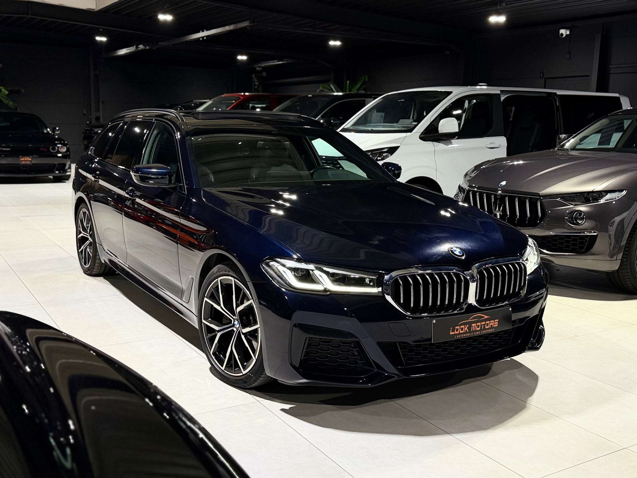BMW 5 Serie 520 iA Touring PACK M 184cv NAVIGATION COCKPIT C, Auto's, BMW, Automaat, 1998 cc, Achterwielaandrijving, 4 cilinders