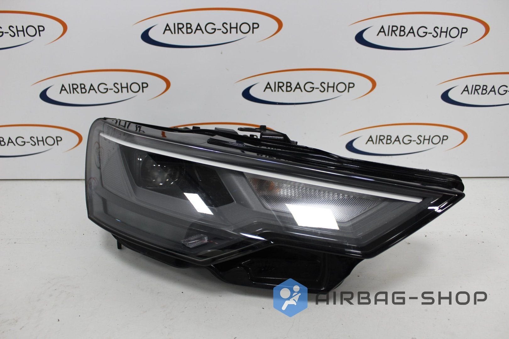 Koplamp Audi A6 C8 4K LED Compleet Rechts 4K0941034, Gebruikt, -, -, -