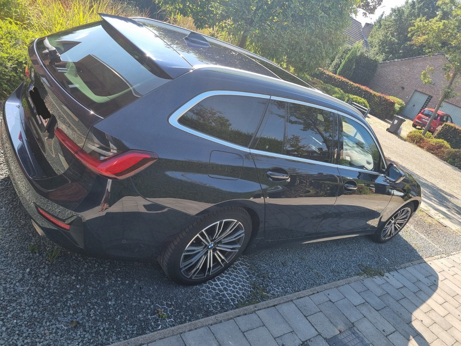 BMW 320i Touring Sportline / Pano / Trekhaak, Auto's, Blauw, Leder, 130 g/km, Particulier