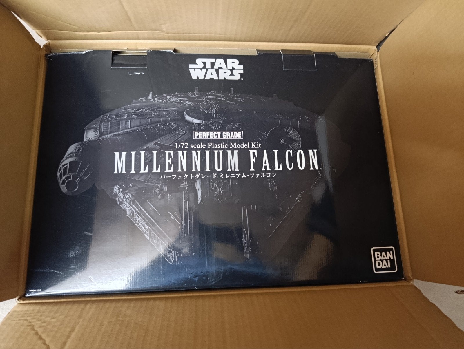 vendre : Perfect Grade Millennium Falcon 1/72 Bandai – Neuf, Collections, Enlèvement ou Envoi