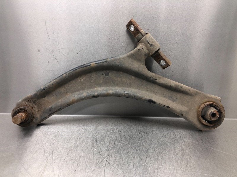 BRAS DE SUSPENSION AVANT GAUCHE INFERIEUR Qashqai (J10), Utilisé, Nissan