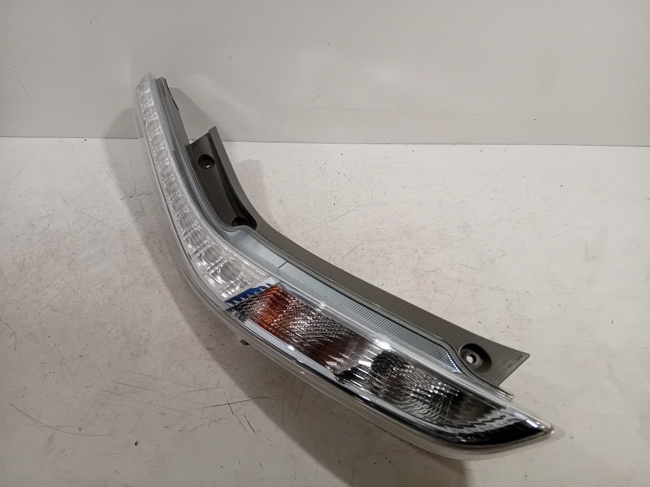 Achterlicht links buiten Nissan Leaf, Onderdelen@venauto.nl, Van der Ven Autorecycling B.V., Ettenseweg 76, 4706 PB Roosendaal, The Netherlands