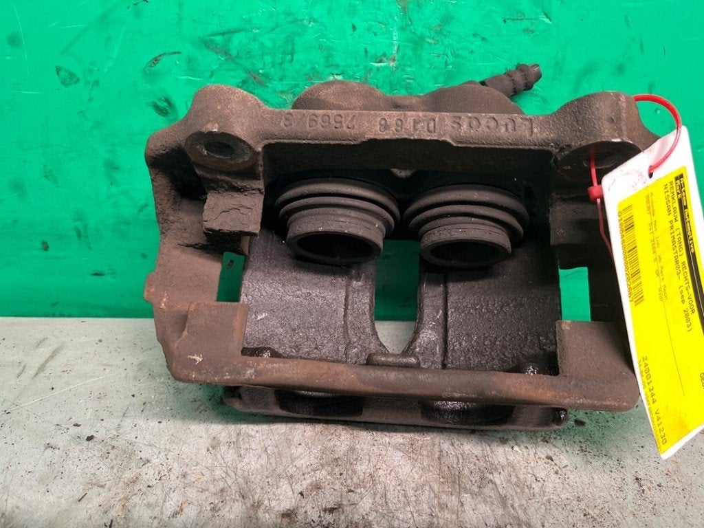 REMKLAUW RECHTS VOOR Nissan Primastar (01-2001/12-2007), Gebruikt, Germany@nissan-services.eu, Kronenweg 38
50389  Wesseling, DE