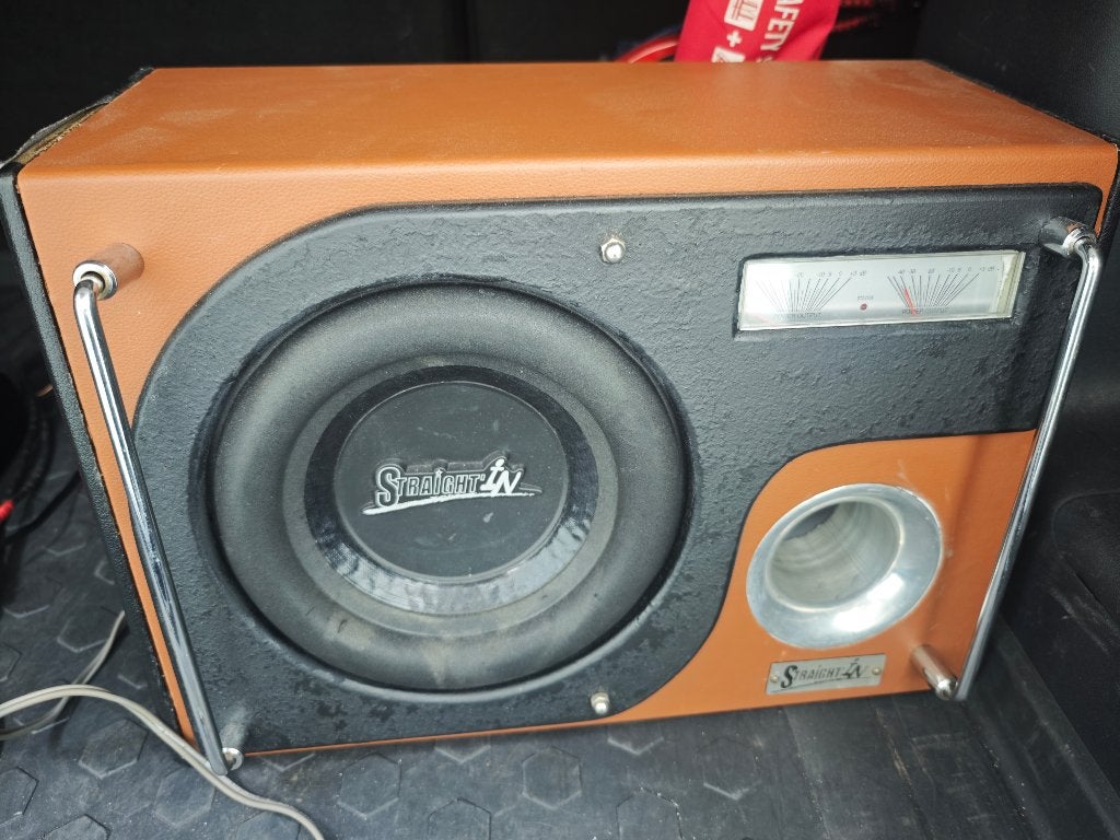 Auto subwoofer met een vermogen van 250 watt RMS., Ophalen, Zo goed als nieuw
