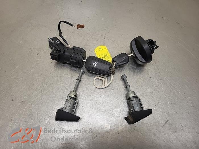 Kontaktslot + Sleutel van een Citroen Jumpy, Gebruikt, -, Ophalen of Verzenden, -