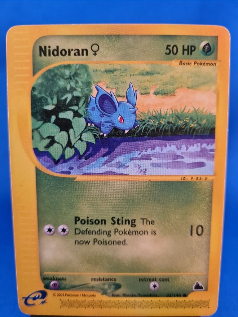 Nidoran  82/144 - Skyridge, Verzenden, Gebruikt