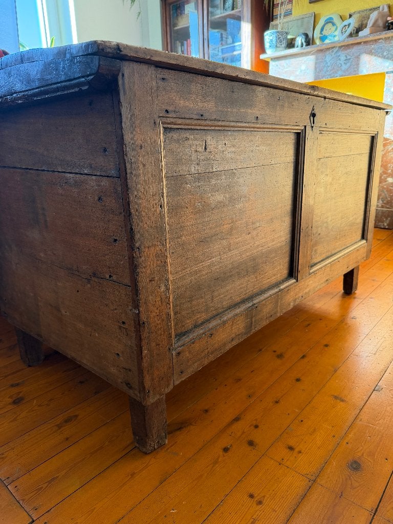 Karakteristieke Antieke Eiken Dekenkist, Huis en Inrichting, Ophalen