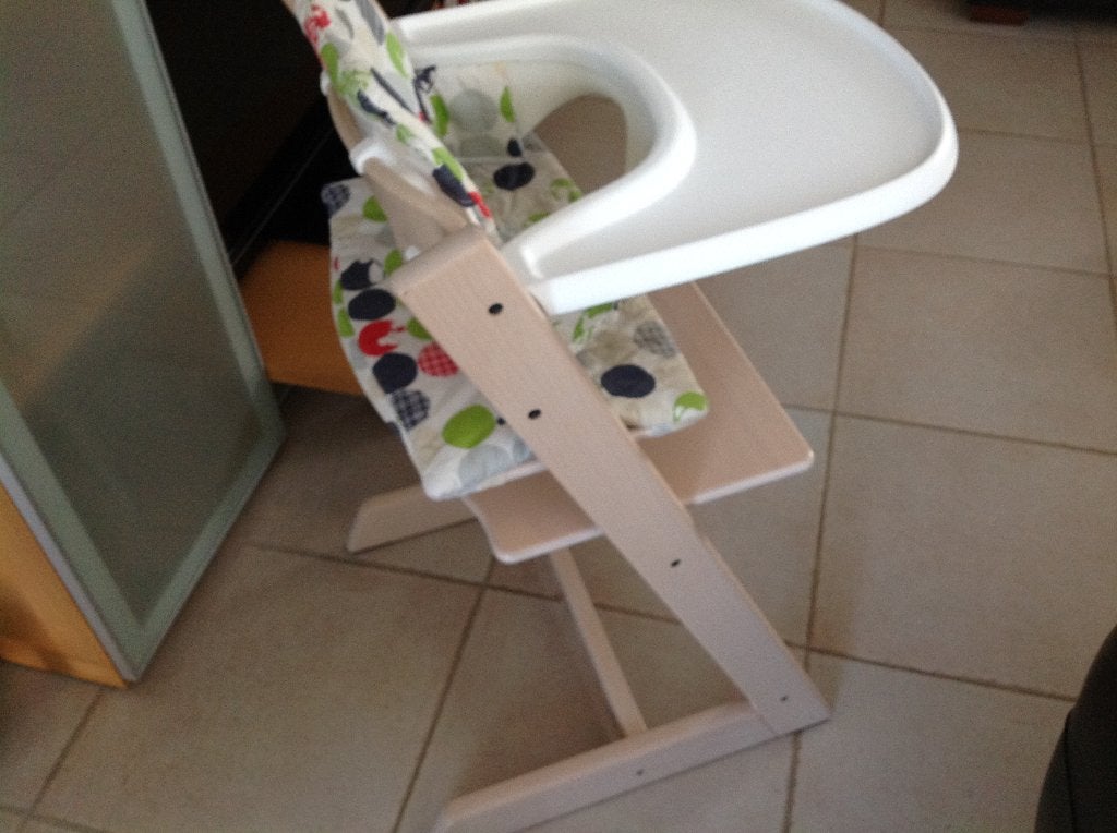 complete kinderstoel Stokke Tripp Trapp, Ophalen, Zo goed als nieuw, Meegroeistoel, Afneembaar eetblad