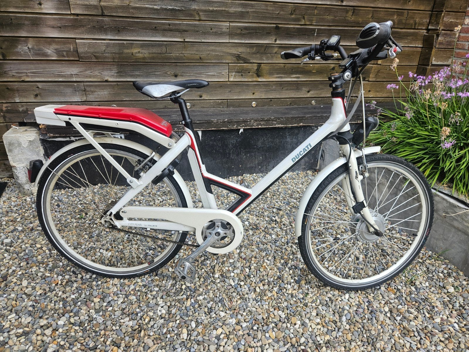 ducati ebike, Fietsen en Brommers, Ophalen