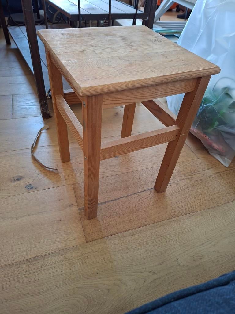 Krukje. Bijzetstoel, Ophalen