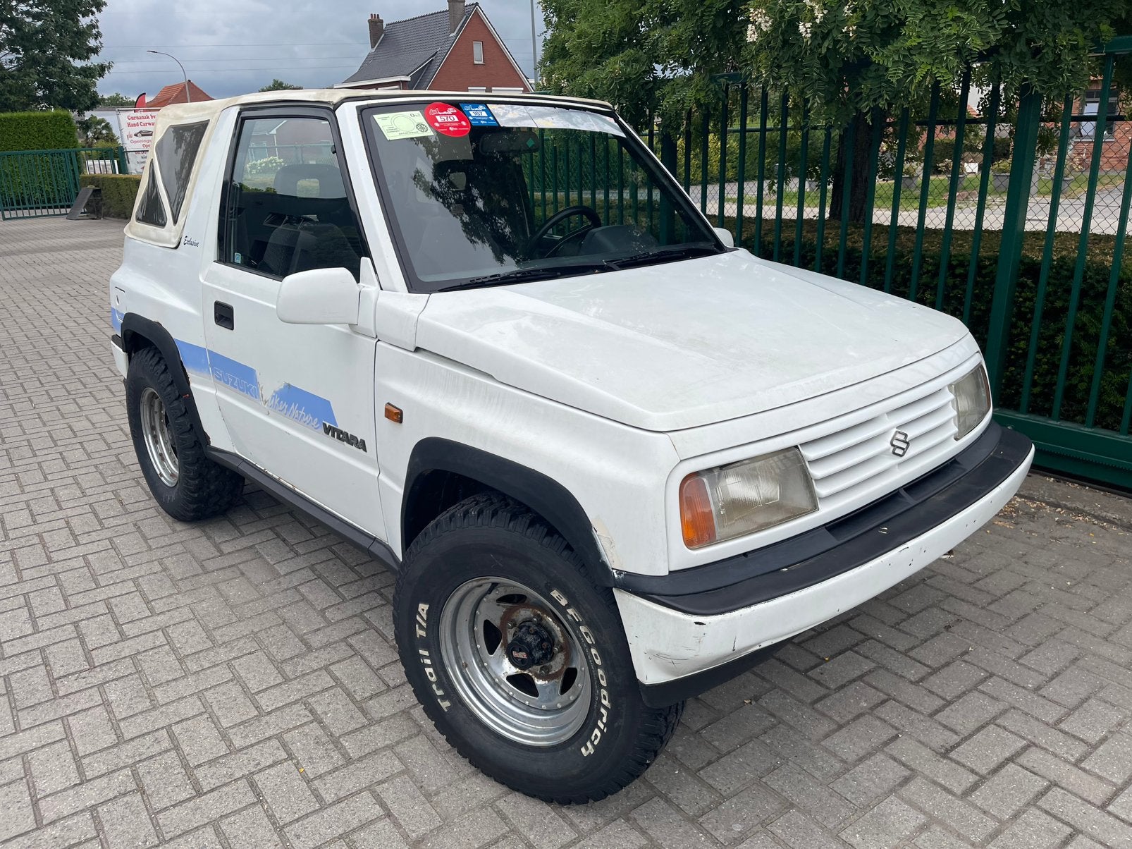 Vitara 1.6i Cabrio!!!!!!, Auto's, 4 zetels, Stof, Zwart, Bedrijf