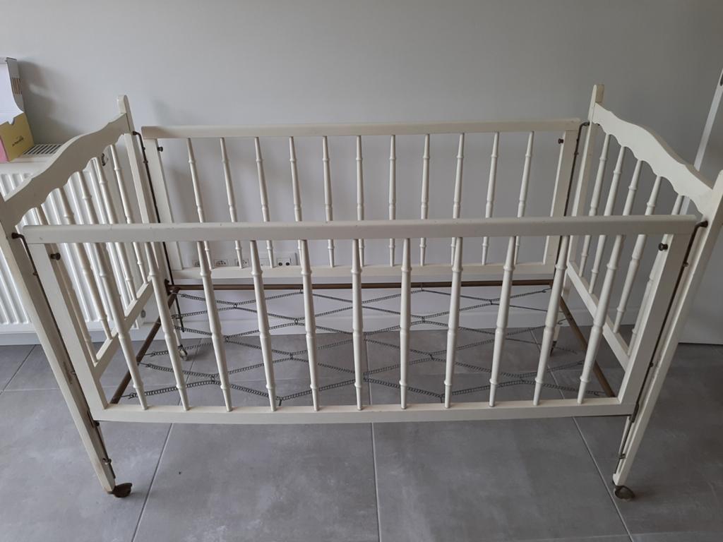 RETRO kinderbedje ORIGINEEL JAREN '70, Kinderen en Baby's, Ophalen