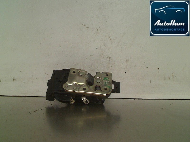 SERRURE DE PORTE RODS AVANT DROIT Ford Focus 1 Wagon, Utilisé, Ford