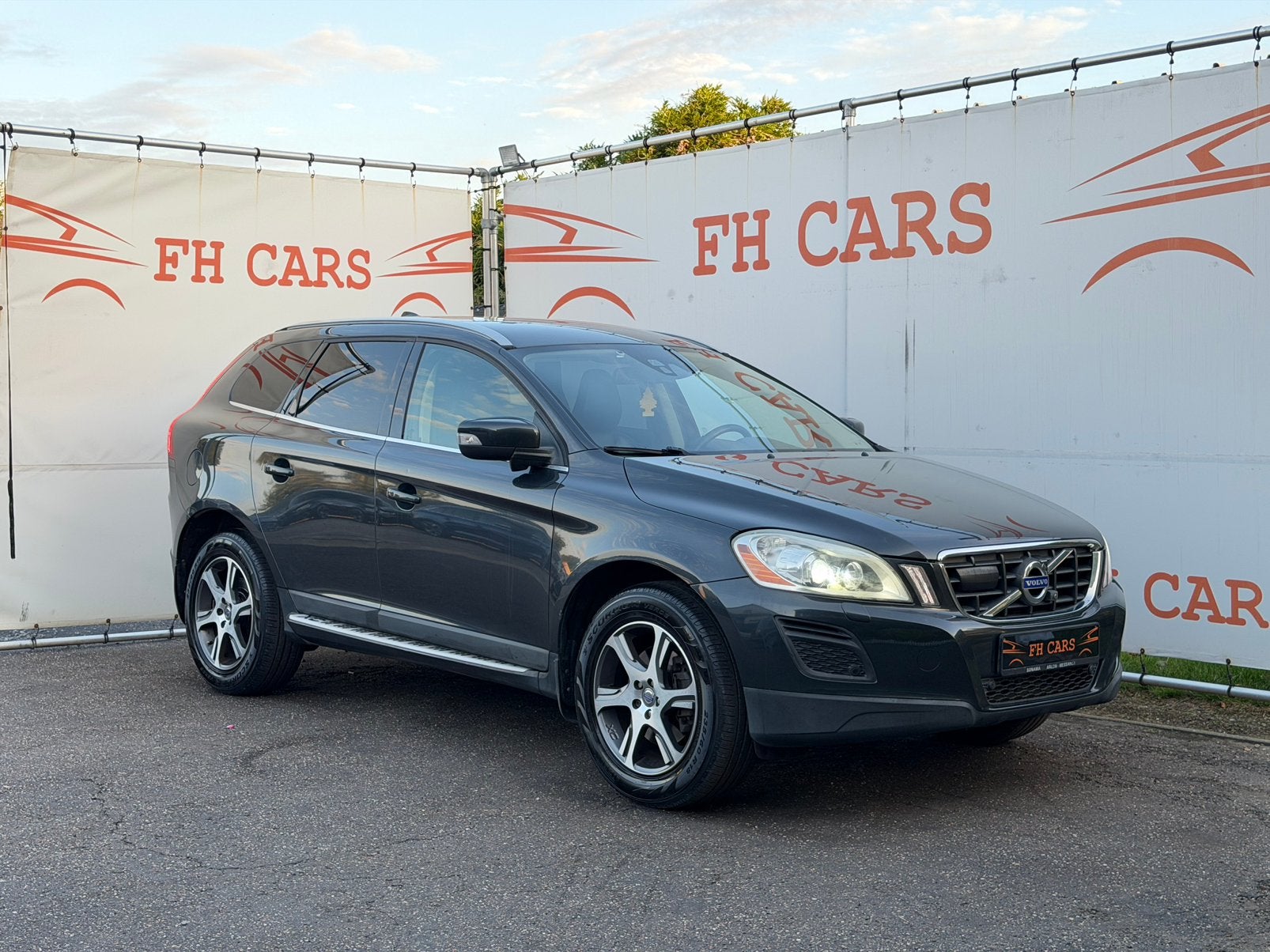 VOLVO XC60 2.4d -D5 AWD *FULL OPTION*215 PK*AUTOMATIC*FULL*, Auto's, Volvo, Automaat, Zwart, Leder, Bedrijf