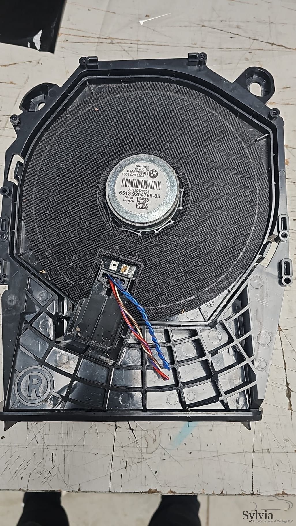 Central Bass speaker rechts  BMW 1 / 3 / X1  serie E8x E9x E, Enlèvement ou Envoi, -, -, -