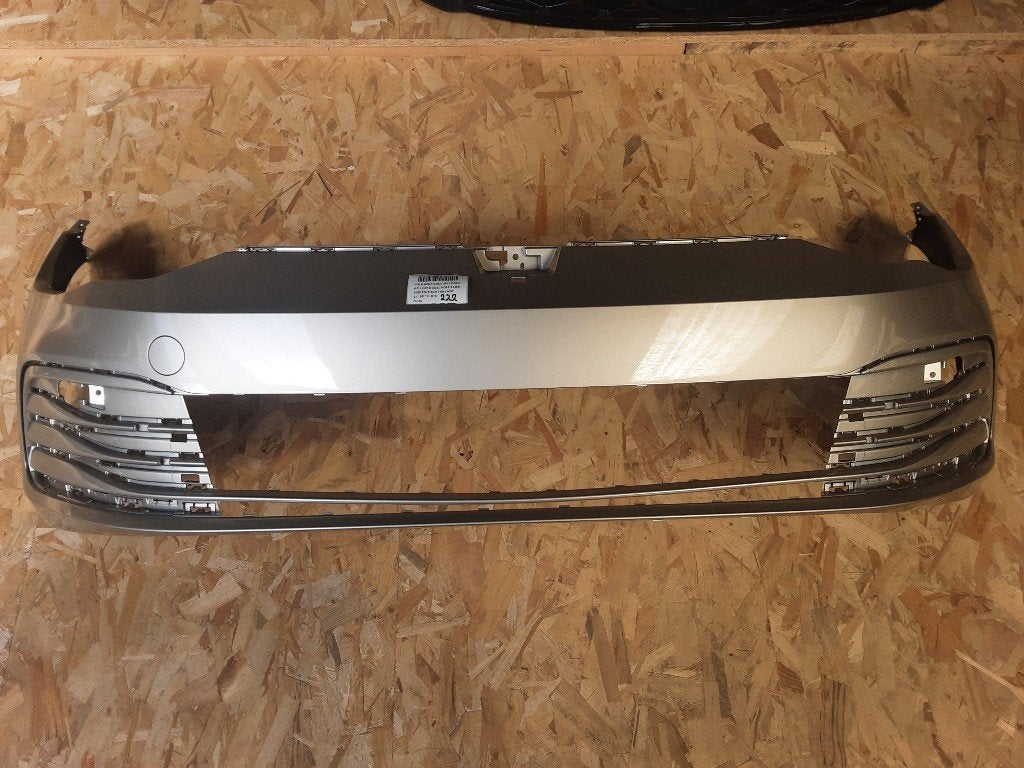 PARE-CHOCS AVANT Volkswagen Golf VIII (CD1) (5H0807221H), Pare-chocs, Volkswagen, Mevr. I. Hauben, Utilisé