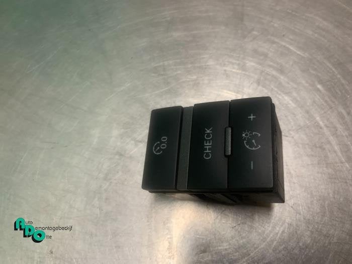 Commande régulateur de vitesse d'un Audi A6 (A6 04-), Autos : Pièces & Accessoires, Commande, Audi, Utilisé, 3 mois de garantie