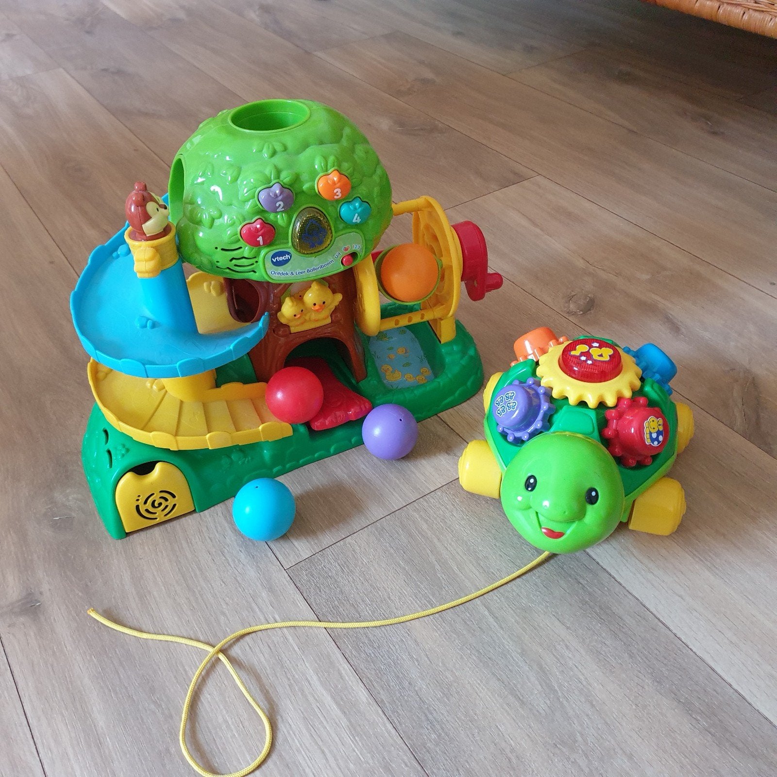 V-Tech appelboom en schildpad, Ophalen, Zo goed als nieuw, Overige typen, Met licht