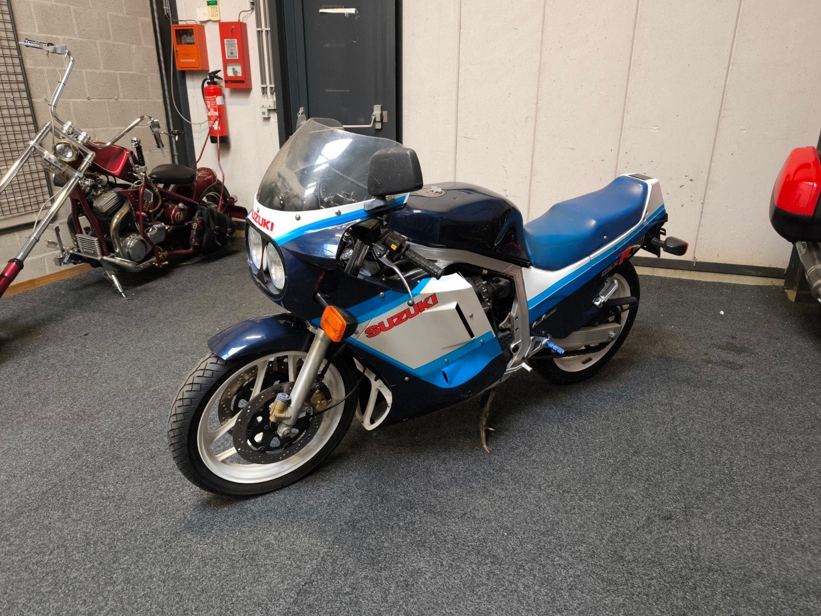 Suzuki gsxr 750 1987 oldtimer, Motos, Occasion, Plus de 35 kW, 749 cm³, 4 cylindres
