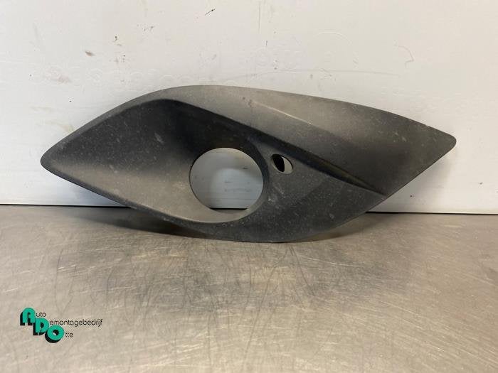 Afdekplaat mistlamp links van een Opel Meriva (Meriva B 10-), Gebruikt, -, -, Opel