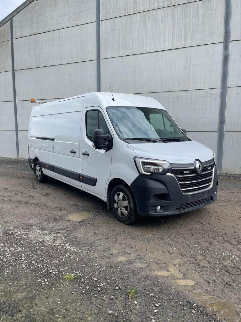 RENAULT MASTER MET REKKEN EN 220v omvormer, Particulier, Te koop