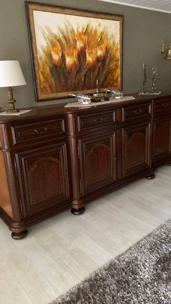 Dressoir in notelaar te koop, Ophalen, Zo goed als nieuw