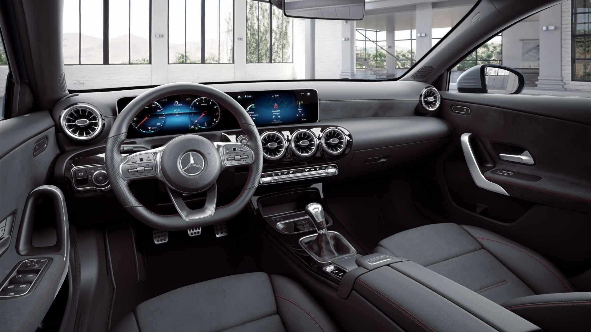 Mercedes-Benz A-Klasse 200 Hatchback AMG Line | Smartphone I, Auto's, Voorwielaandrijving, Stof, Gebruikt, Euro 6