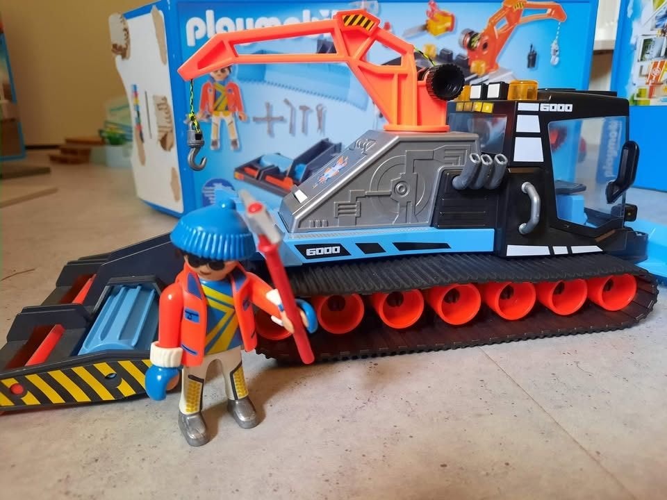 PLAYMOBIL 9500 Family Fun Sneeuwruimer met doos, Kinderen en Baby's, Speelgoed | Playmobil, Zo goed als nieuw, Complete set, Family fun