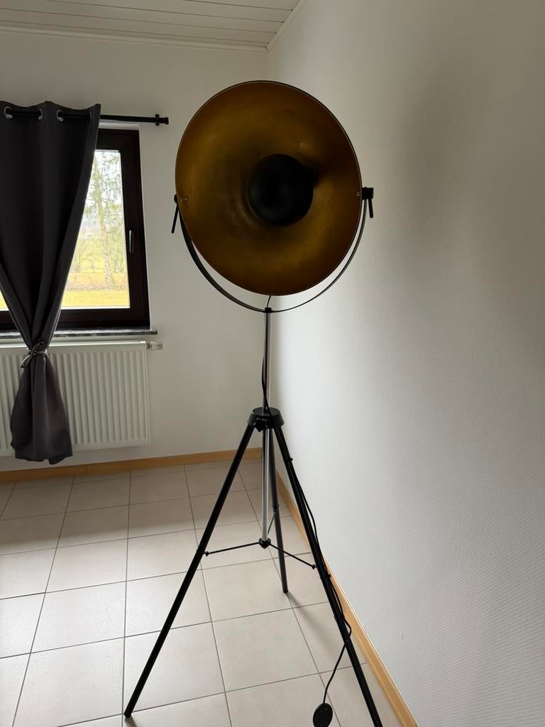 Lampe Style  industriel", "Trépied métal", Enlèvement, Comme neuf, Métal