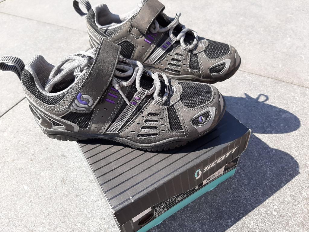 Superbes chaussures de VVT  Scott taille 37, Ophalen of Verzenden, Zo goed als nieuw, Schoenen