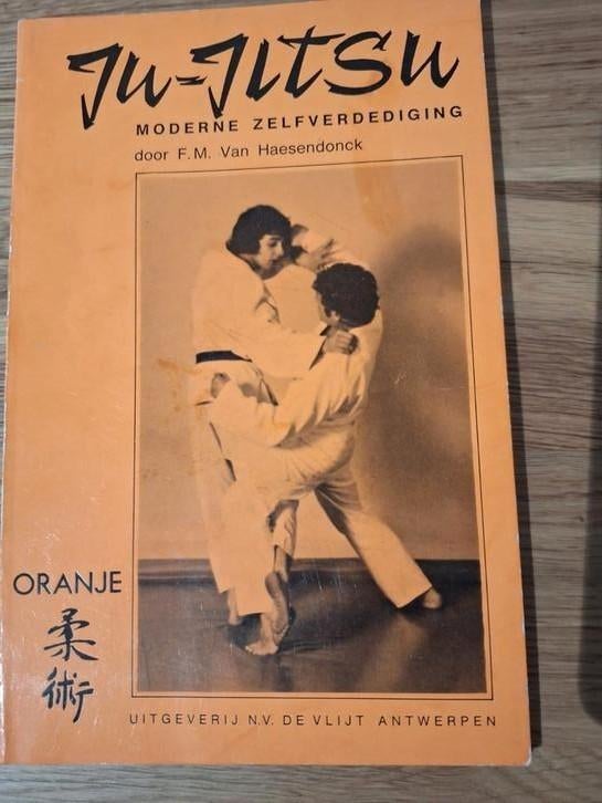 Ju- Jitsu moderne zelfverdediging Van Haesendonck, Ophalen, Zo goed als nieuw