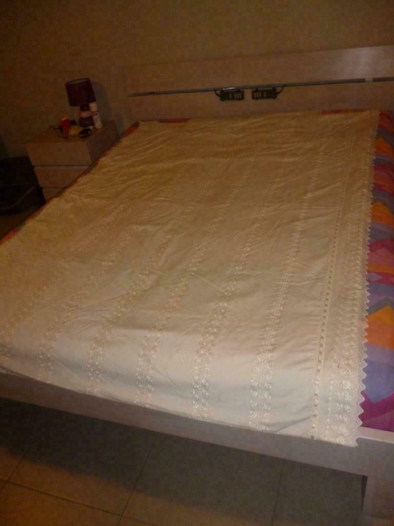 Prachtig bedgarnituur bed dekbedovertrek met kant broderie, Ophalen of Verzenden, Beige, Dekbedovertrek
