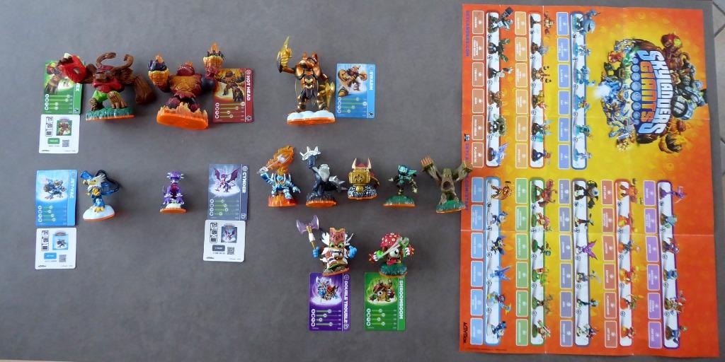 Lot 12 Skylanders Giants 2012 + cartes + stickers + affiche, Enlèvement ou Envoi, Utilisé