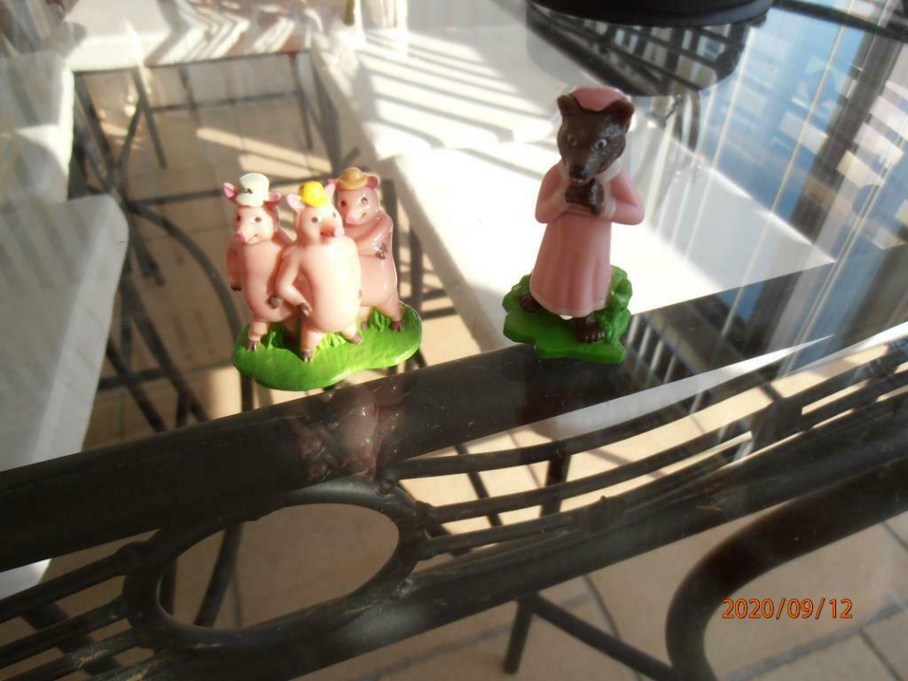 Figurines Loup et les 3 Petits cochons/Shrek - KINDER (2007), Collections, Enlèvement ou Envoi, Comme neuf, Figurines