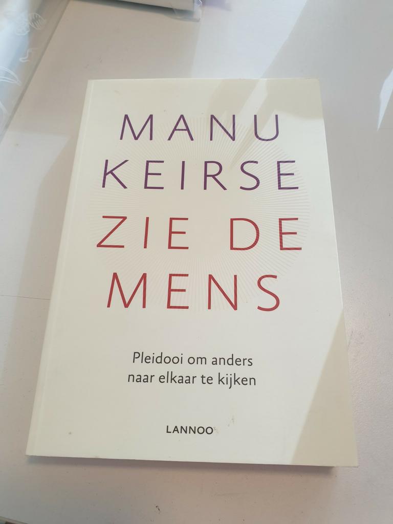 Manu Keirse - Zie de mens, Boeken, Psychologie, Zo goed als nieuw, Ophalen of Verzenden