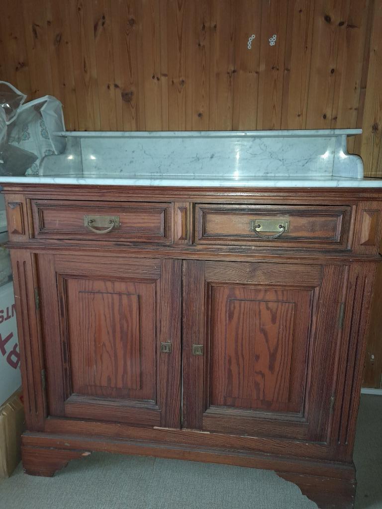 Ancienne commode avec miroir, Enlèvement, Utilisé
