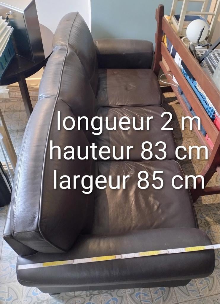 Sofa en cuir L 2m, H 83 cm, l 85 cm 95 EUR, Enlèvement, Cuir