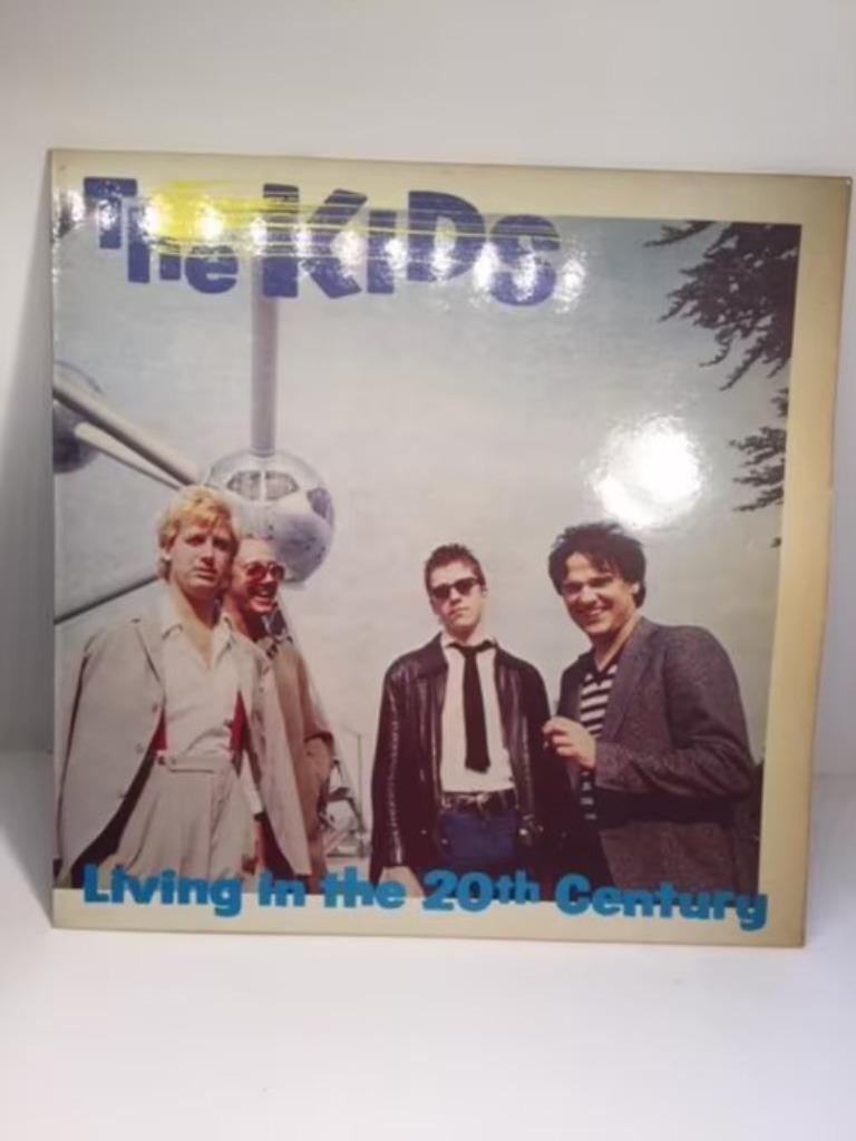 LP - The Kids - Living In The 20th Century, First P ( Vinyl, Ophalen of Verzenden, Zo goed als nieuw, 12 inch