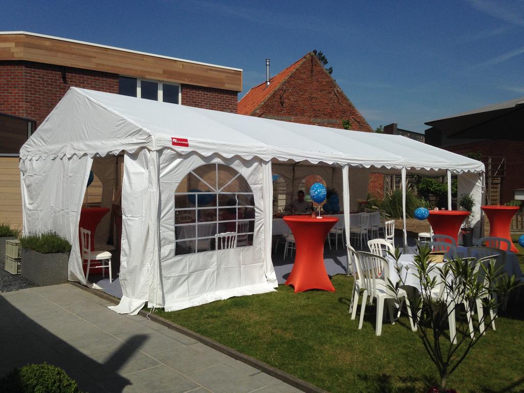 Te Huur: Professionele partytent - feesttent - 5 x 10 m, Tuin en Terras, Partytenten, Zo goed als nieuw, Partytent, Ophalen