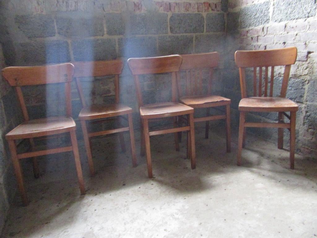 5 chaises de cuisine en bois clair 2 modèles, Ophalen, Gebruikt, Hout, Eén