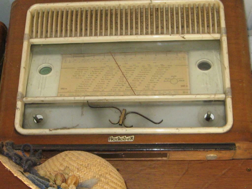 Vintage Retro Oude Radio Radio Bell, Ophalen, Gebruikt, Radio