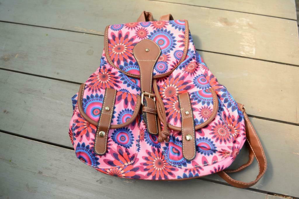 Sac à dos tissus enduit fleuri et cuir synthétique brun marr, Envoi, Neuf, Rose, Sac à main