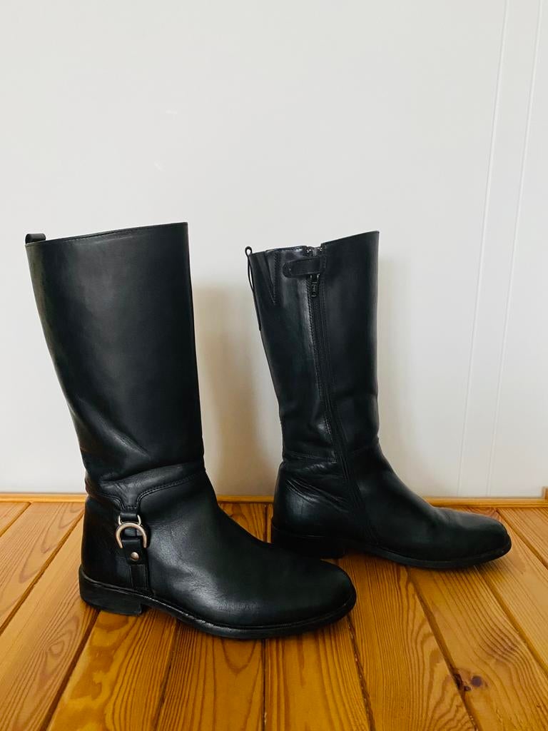 Bottes hautes en cuir noir pour filles - taille 35, Enfants & Bébés, Vêtements enfant | Chaussures & Chaussettes, Comme neuf, Bottes