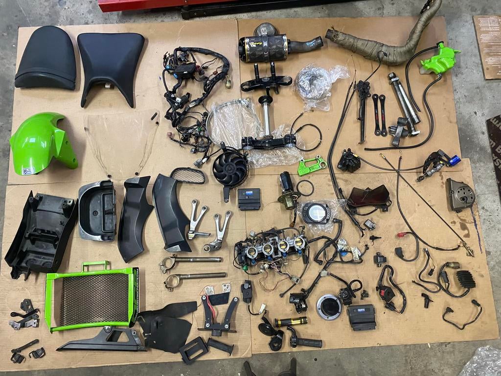 Pieces kawasaki zx6r 636  2003 , 2004, Motos, Pièces | Kawasaki, Enlèvement